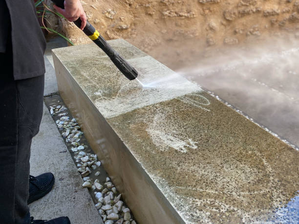 Best Concrete Pressure Washing  in Ashtabula, OH