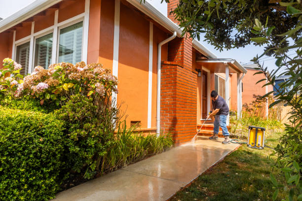 Why Choose Our Certified Pressure Washing Experts for Your Project Needs in Ashtabula, OH?